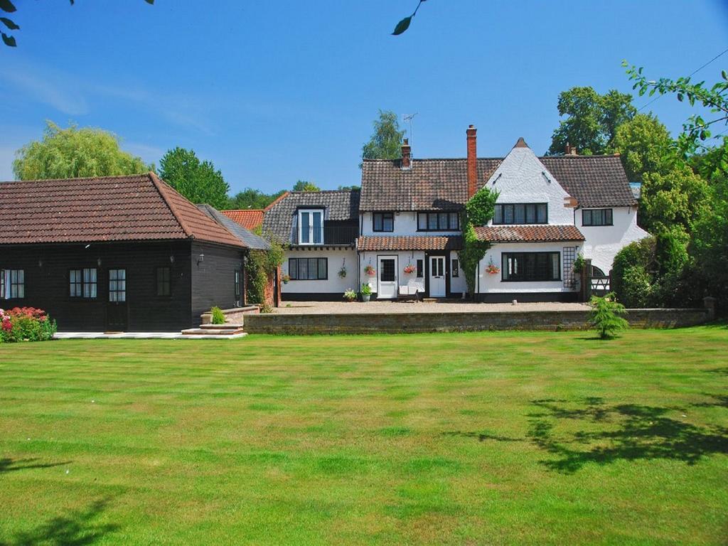 Bridge House B&B Coltishall Exterior photo